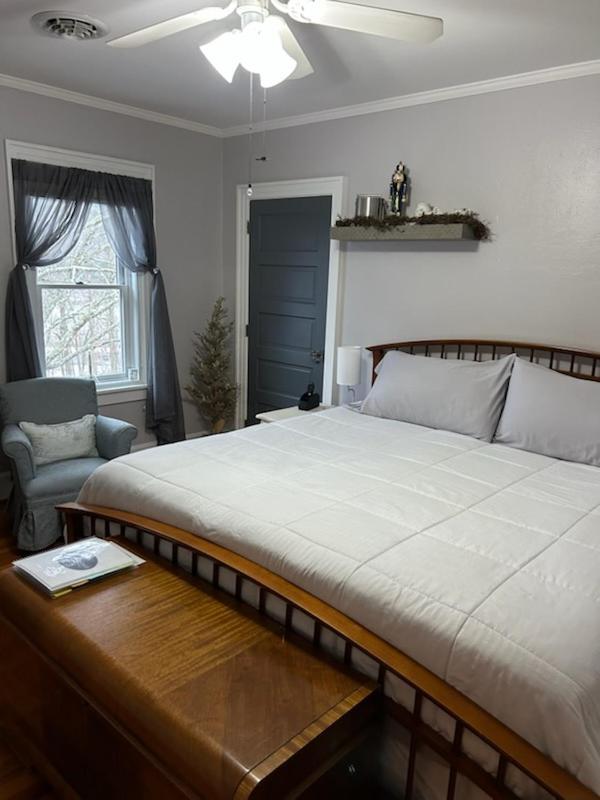 37 Oak Ridge House Bed & Breakfast Wellsboro Exterior photo